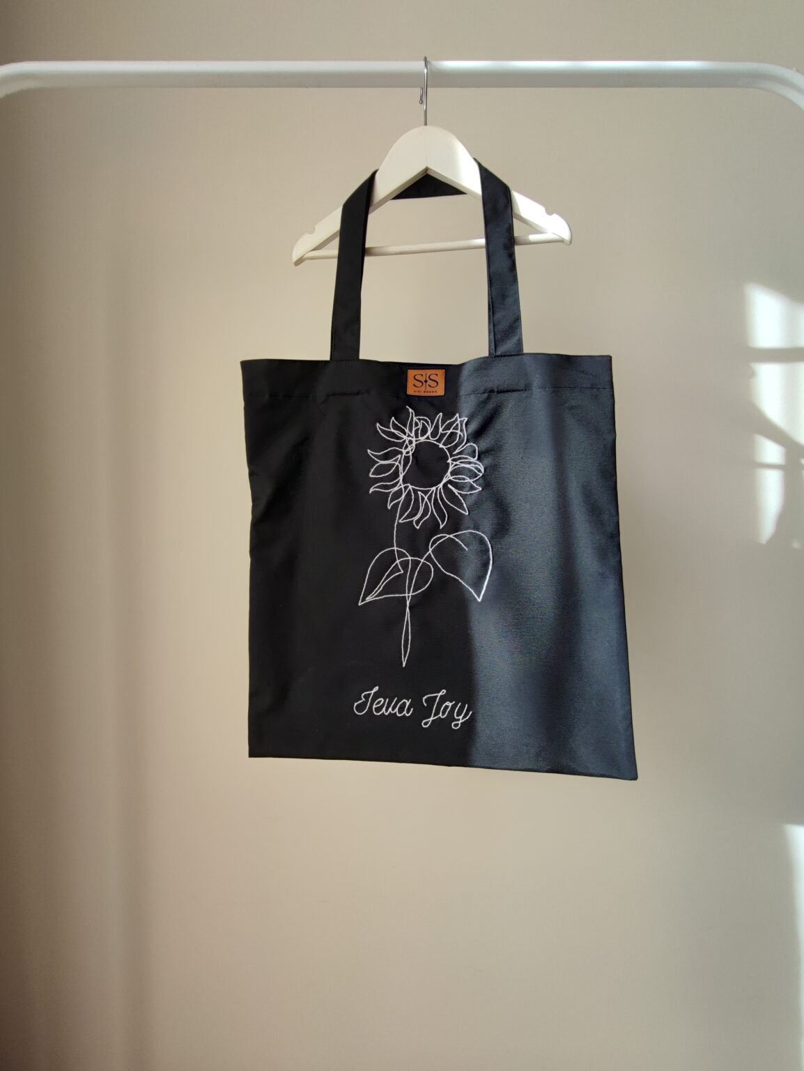 Juodos spalvos medvilninis daugkartinis maišelis